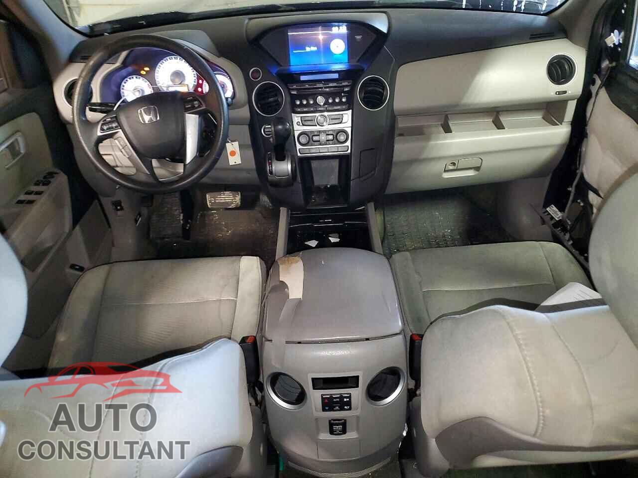 HONDA PILOT 2015 - 5FNYF4H27FB023767