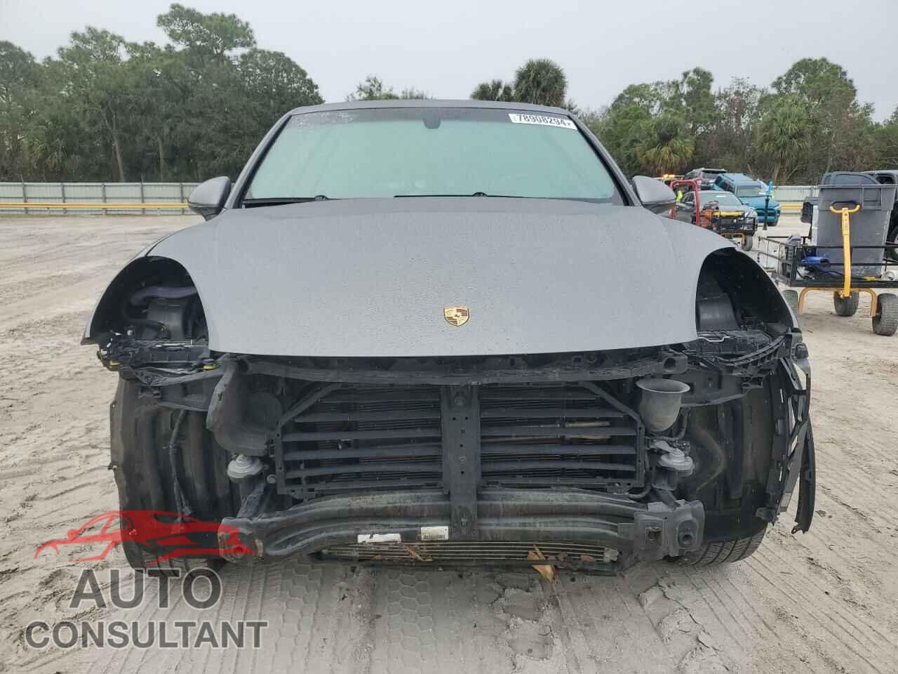 PORSCHE CAYENNE 2016 - WP1AA2A21GLA03994