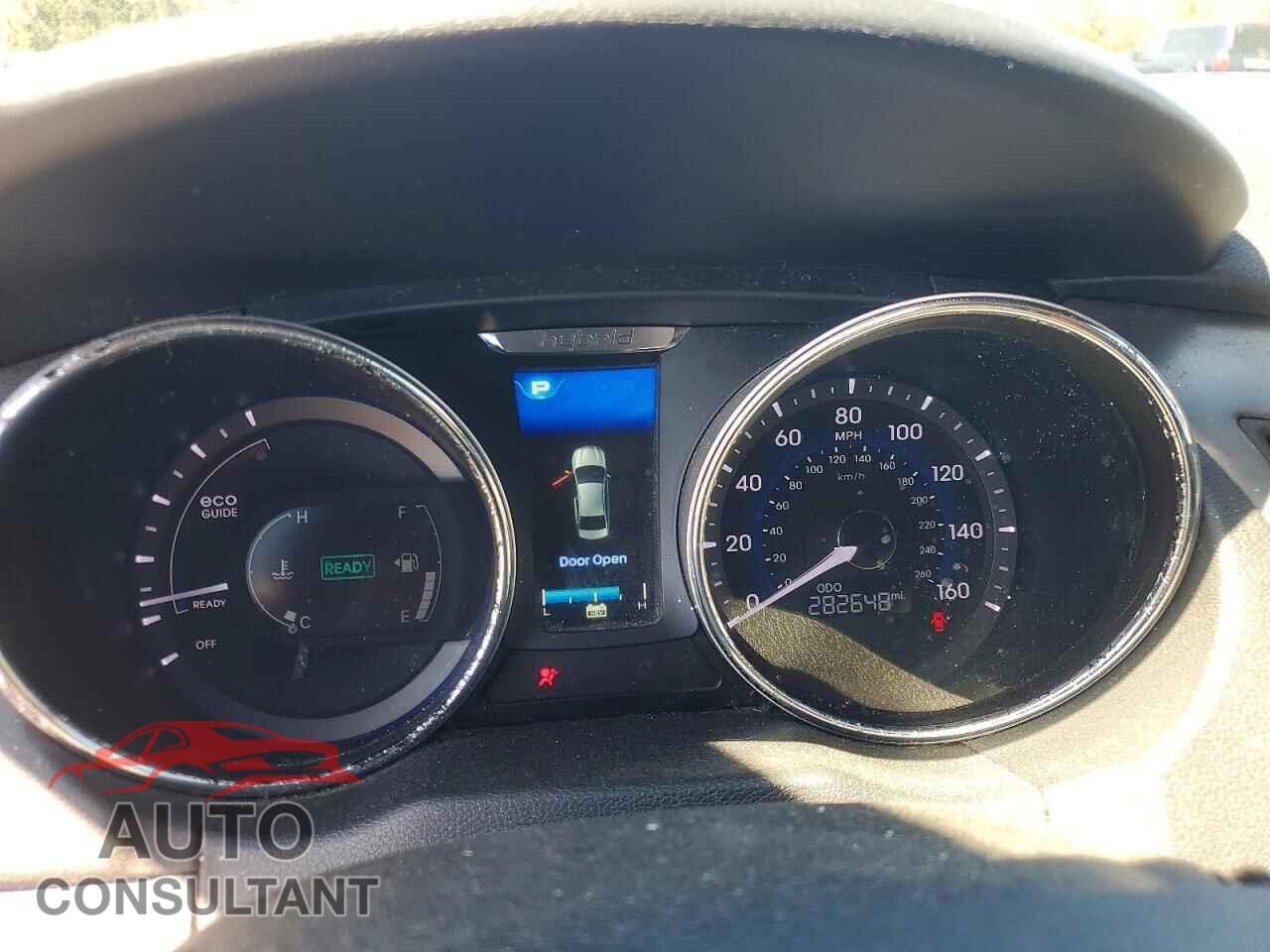 HYUNDAI SONATA 2015 - KMHEC4A48FA134971