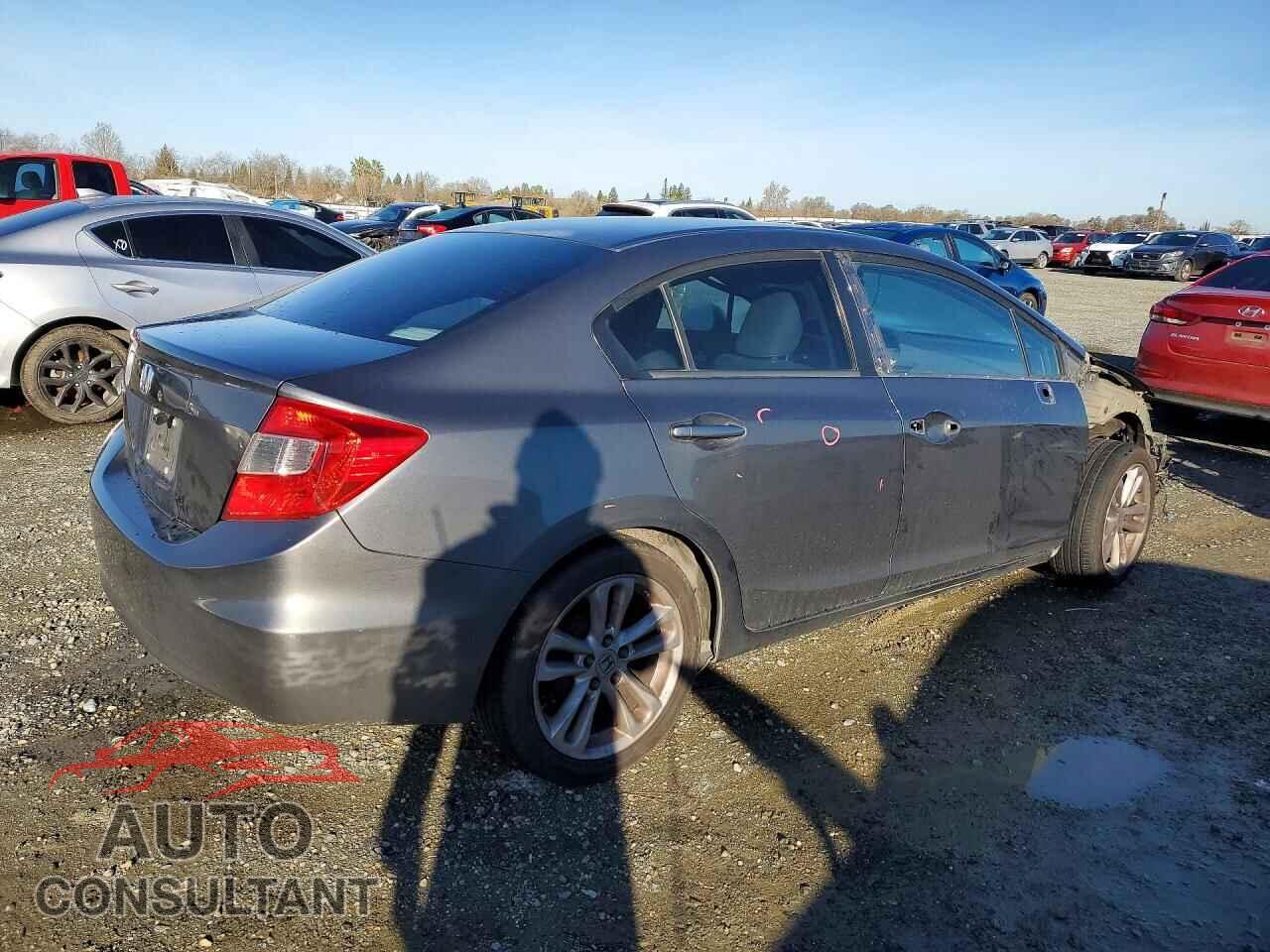 HONDA CIVIC 2012 - 2HGFB2F55CH325795