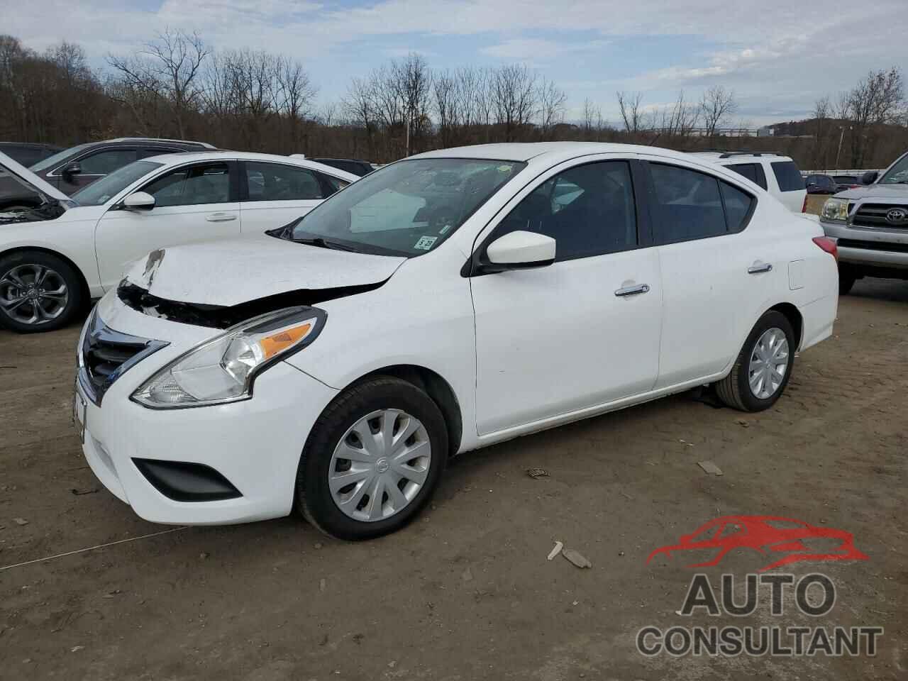 NISSAN VERSA 2018 - 3N1CN7AP4JL839207