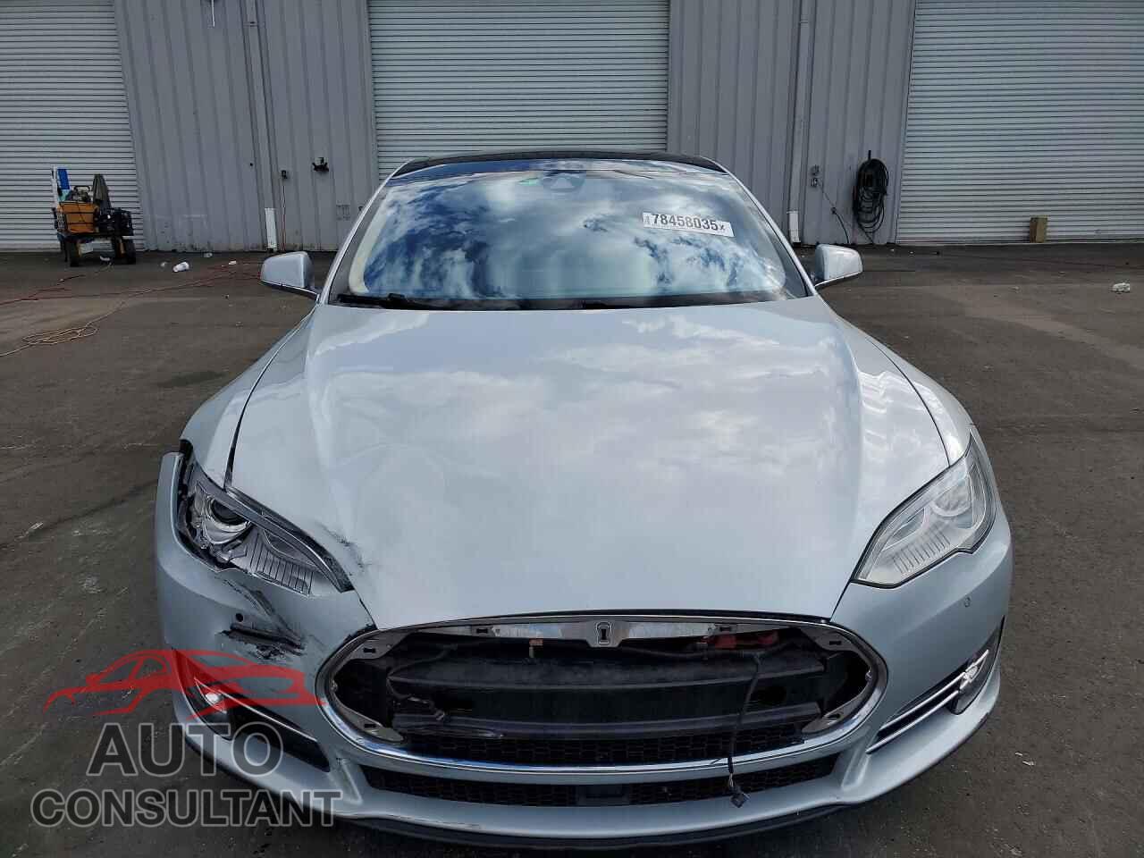 TESLA MODEL S 2014 - 5YJSA1H11EFP61511