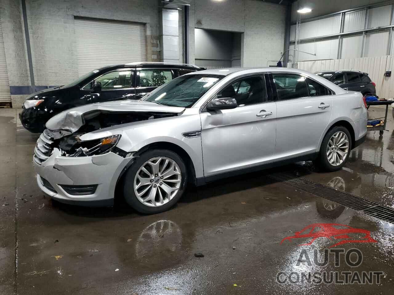 FORD TAURUS 2018 - 1FAHP2F89JG101589