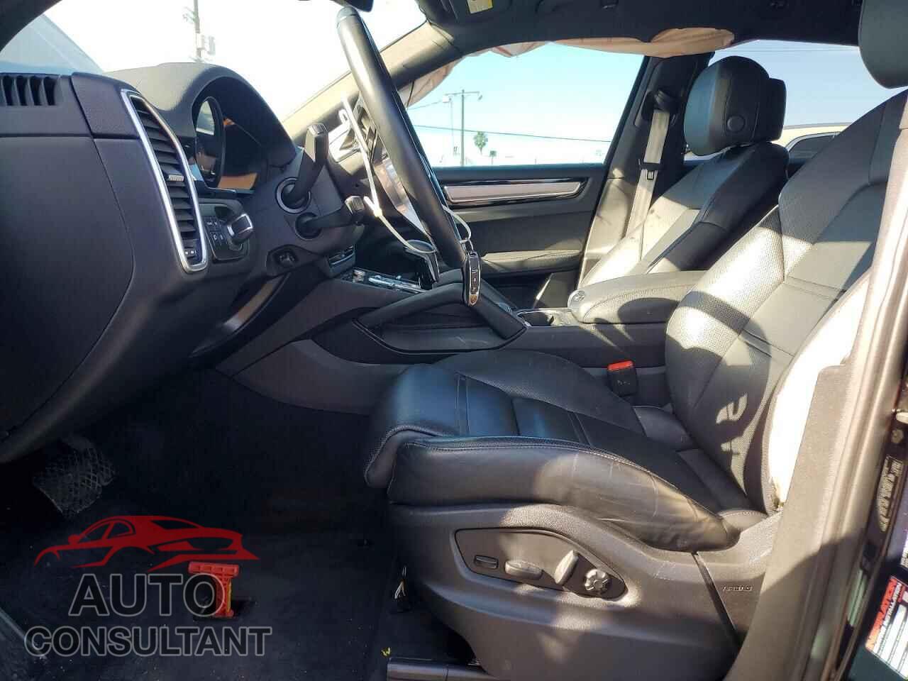 PORSCHE CAYENNE 2022 - WP1AA2AY0NDA06526