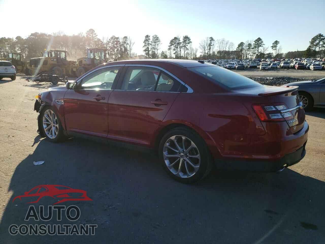 FORD TAURUS 2018 - 1FAHP2F82JG142064