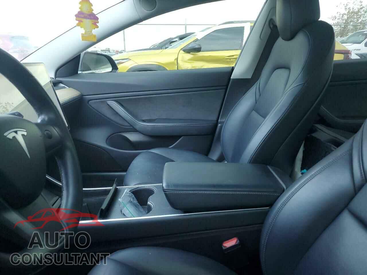 TESLA MODEL 3 2018 - 5YJ3E1EB5JF073012
