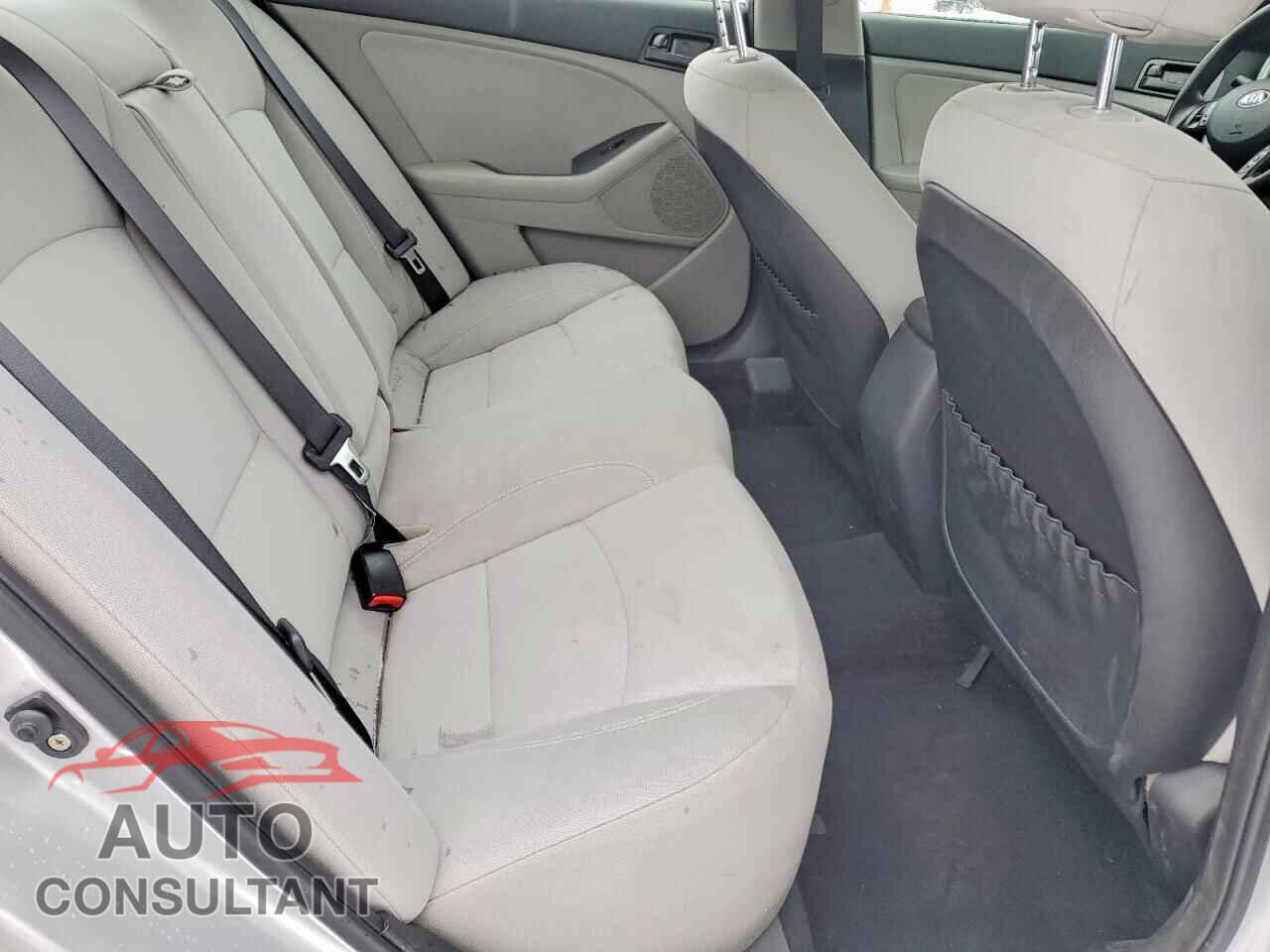KIA OPTIMA 2013 - KNAGM4A71D5399206