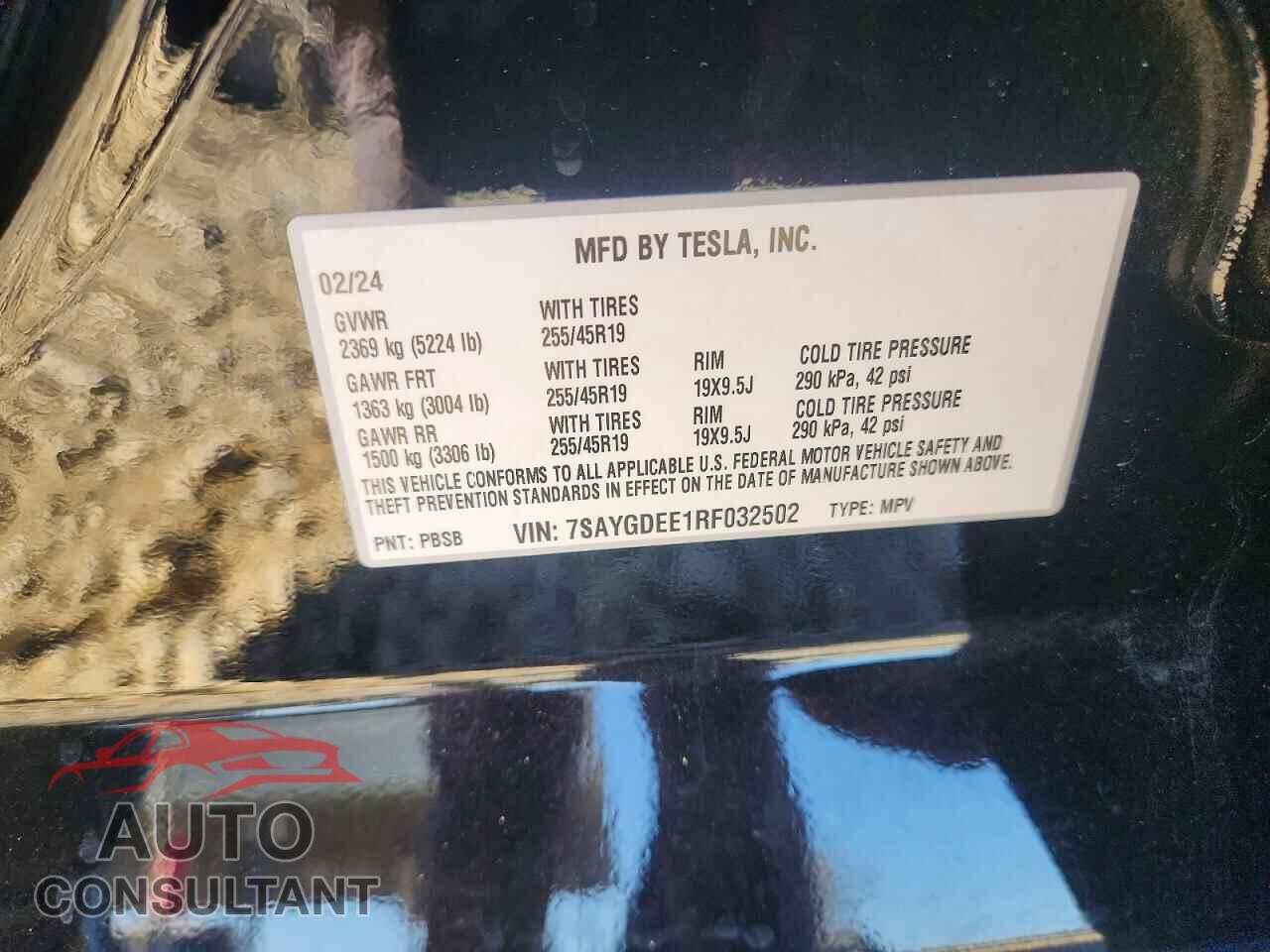 TESLA MODEL Y 2024 - 7SAYGDEE1RF032502