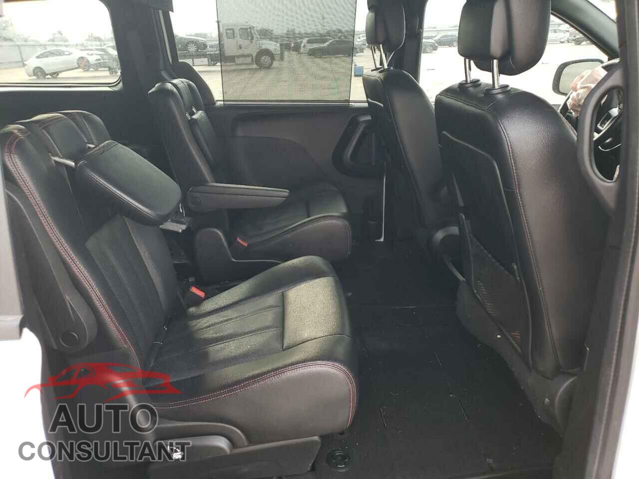 DODGE CARAVAN 2019 - 2C4RDGEG0KR557624