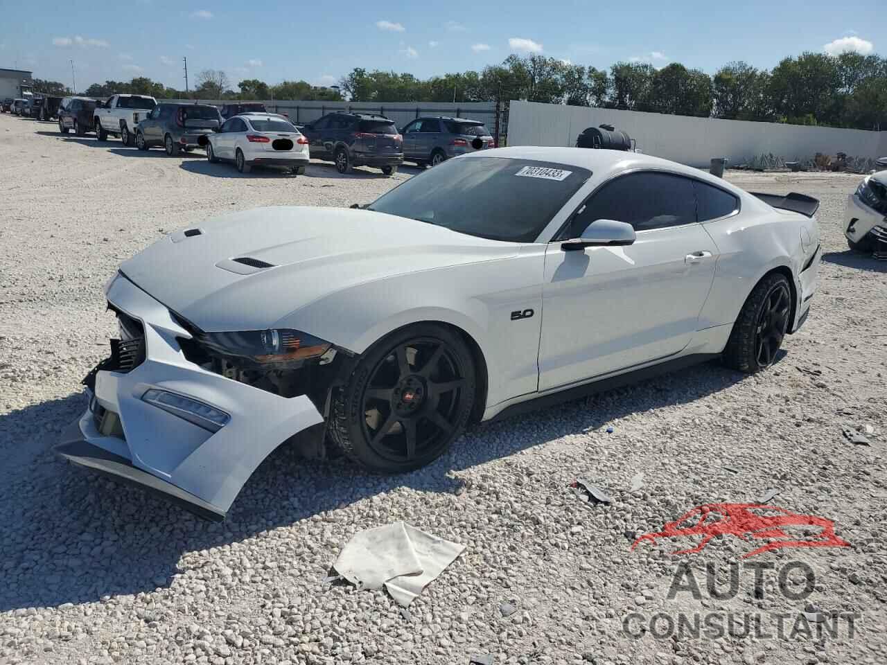 FORD MUSTANG 2019 - 1FA6P8CF6K5168192