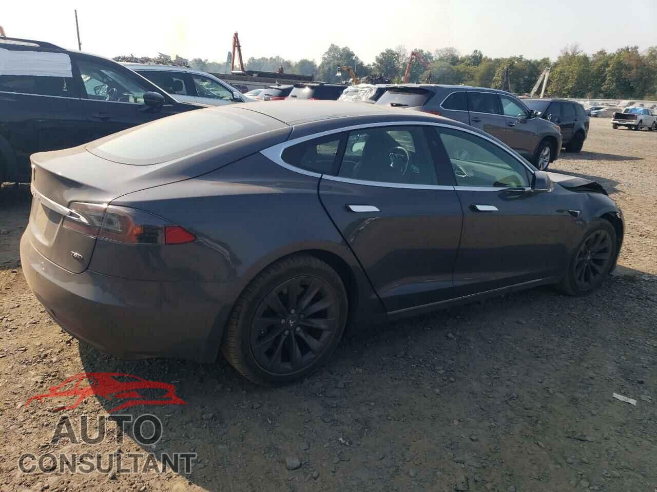 TESLA MODEL S 2018 - 5YJSA1E23JF252561