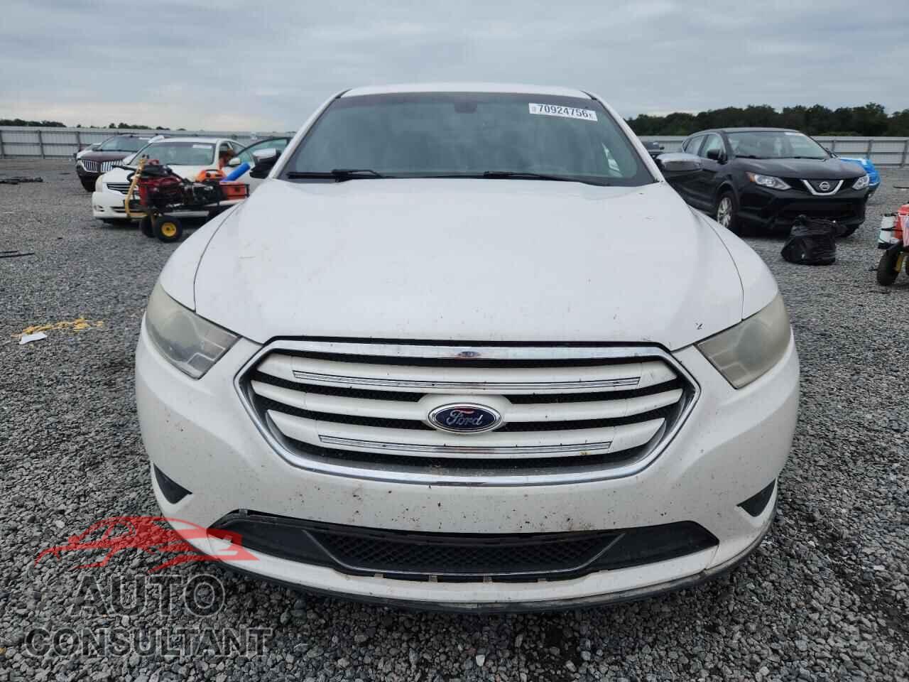 FORD TAURUS 2013 - 1FAHP2F89DG235118