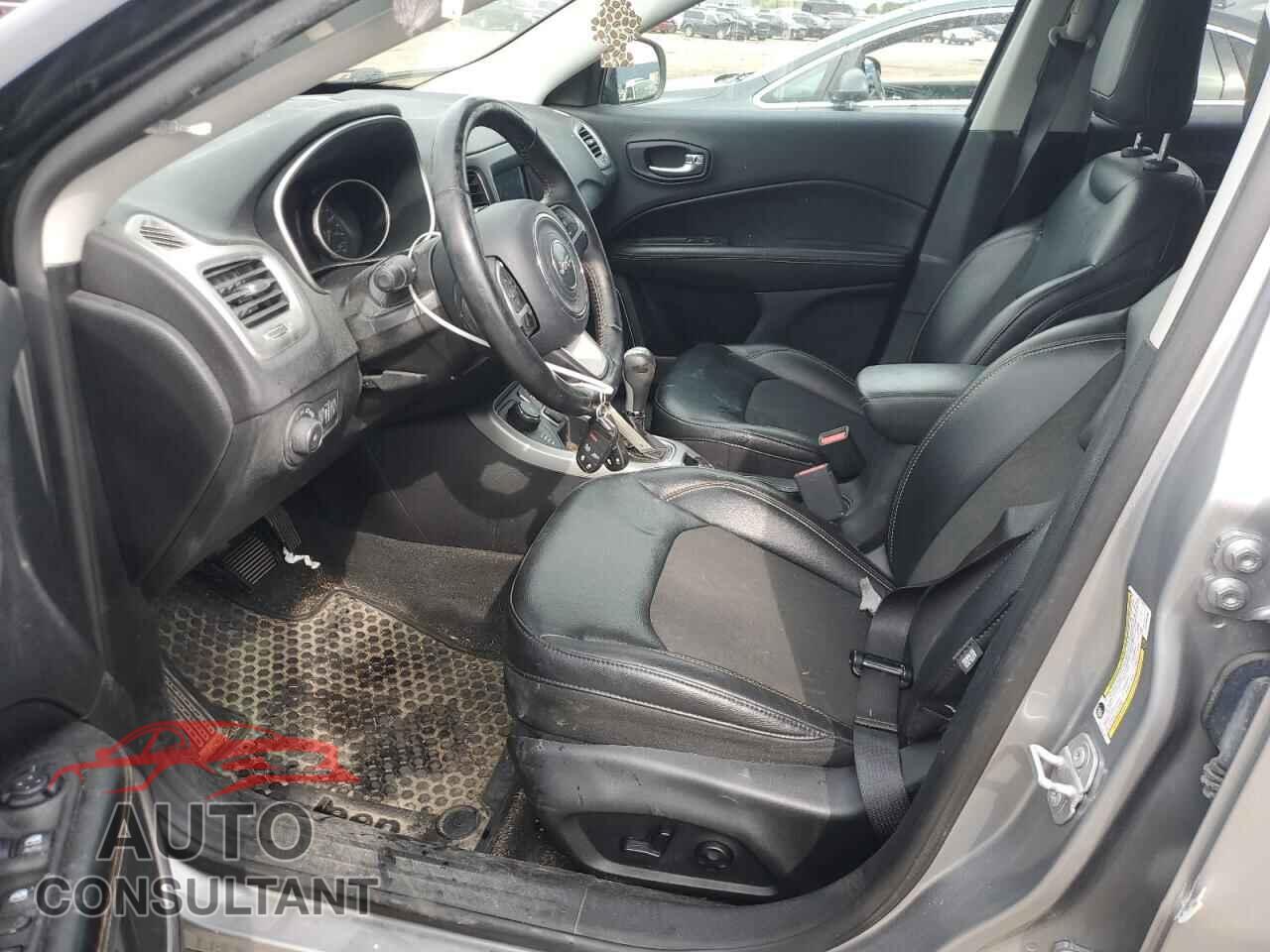 JEEP COMPASS 2018 - 3C4NJDBB4JT396429