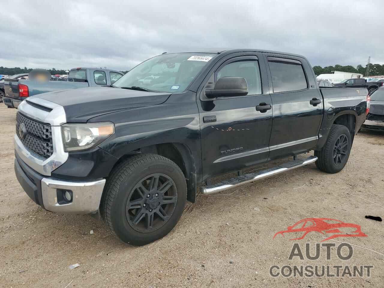 TOYOTA TUNDRA 2018 - 5TFDY5F10JX701363