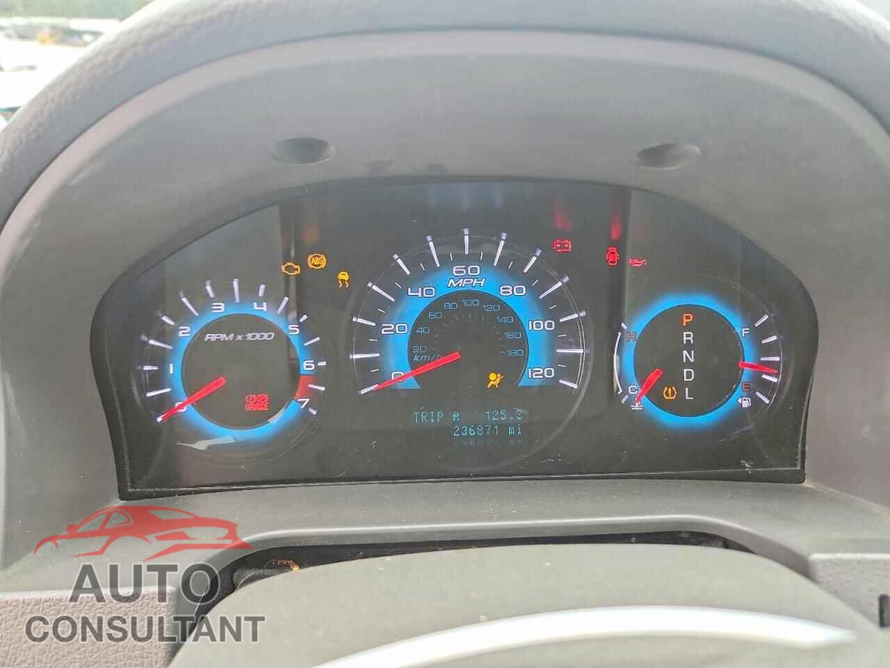 FORD FUSION 2011 - 3FAHP0JA7BR213946