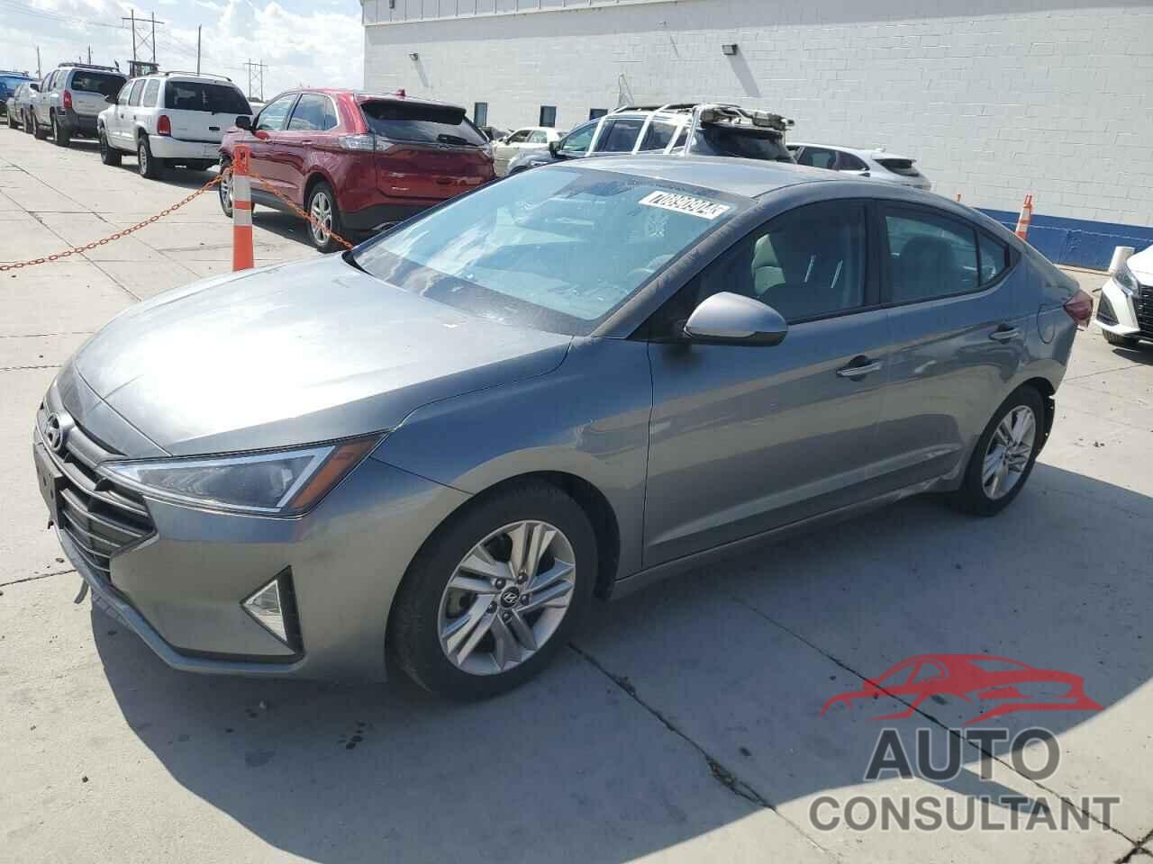 HYUNDAI ELANTRA 2019 - KMHD84LFXKU749431