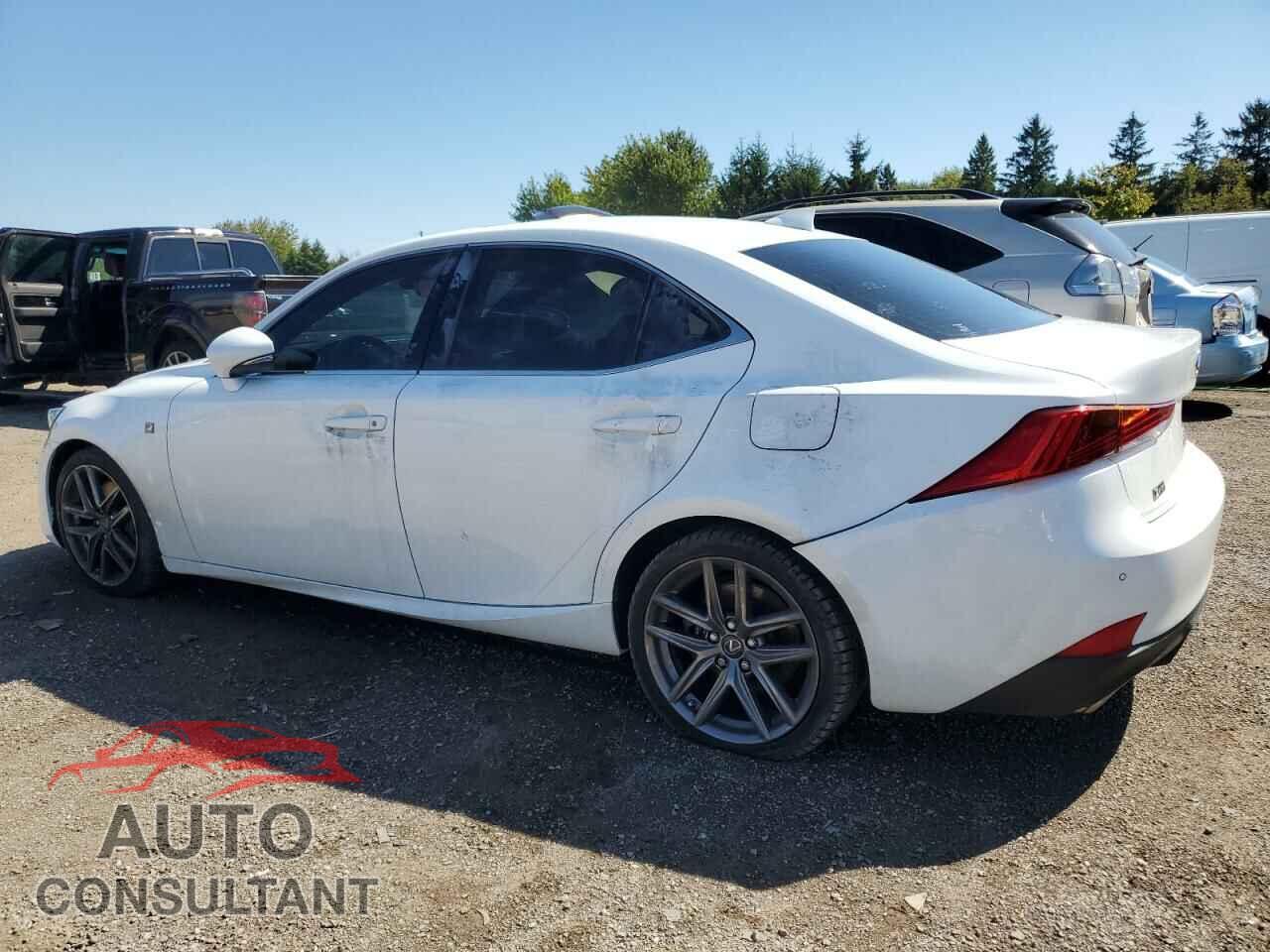 LEXUS IS 2018 - JTHC81D21J5032370