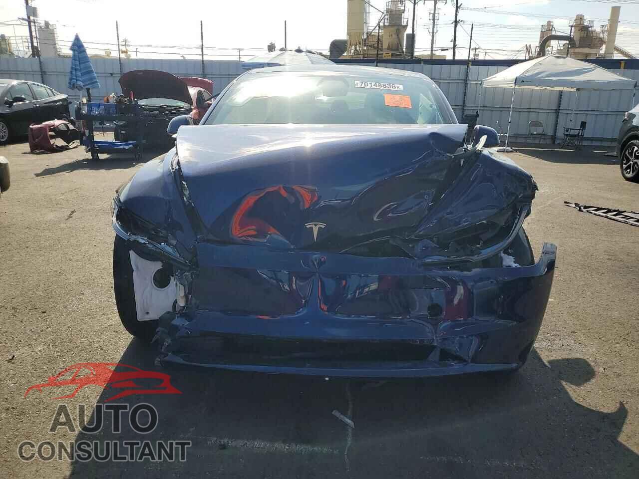 TESLA MODEL 3 2025 - 5YJ3E1EB4SF084004