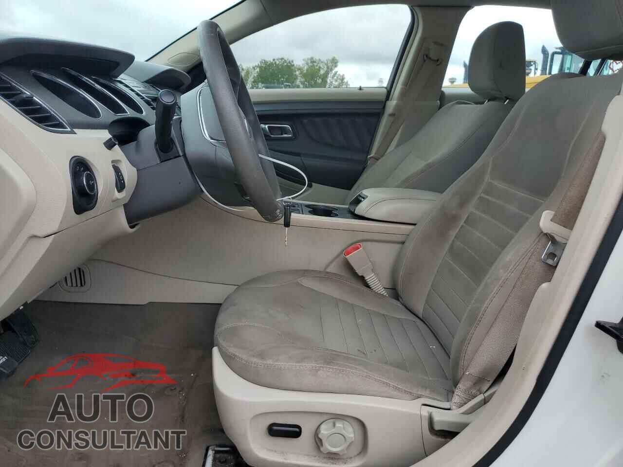 FORD TAURUS 2011 - 1FAHP2DW0BG131714
