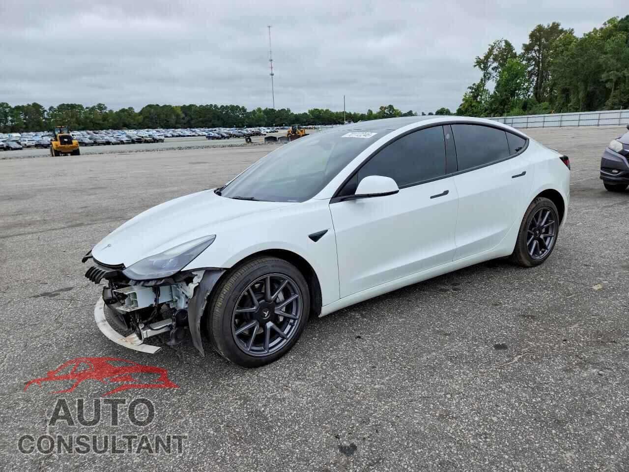 TESLA MODEL 3 2022 - 5YJ3E1EA8NF102872