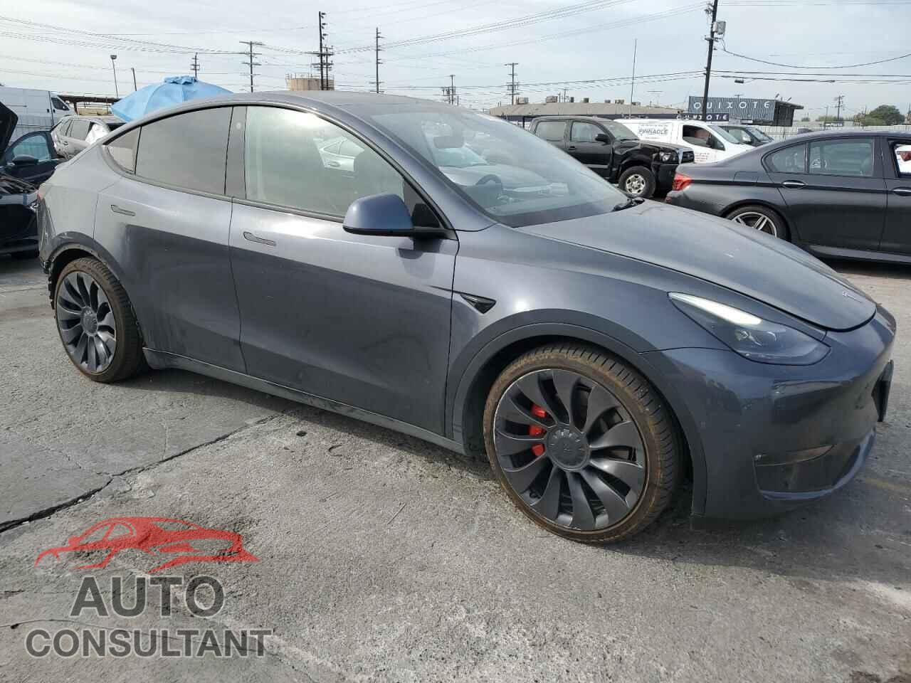 TESLA MODEL Y 2021 - 5YJYGDEF1MF157658