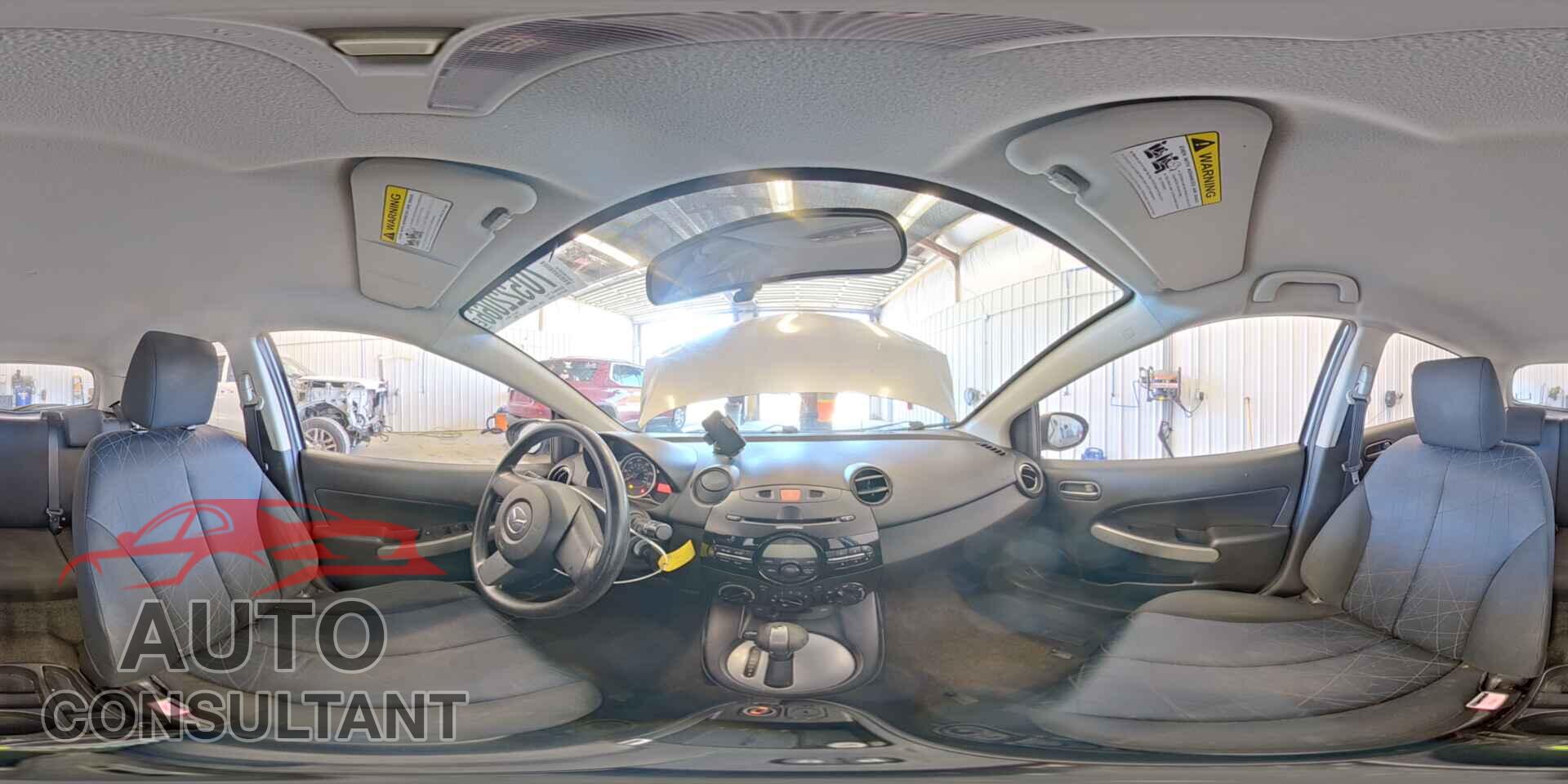 MAZDA 2 2011 - JM1DE1HZ0B0124218