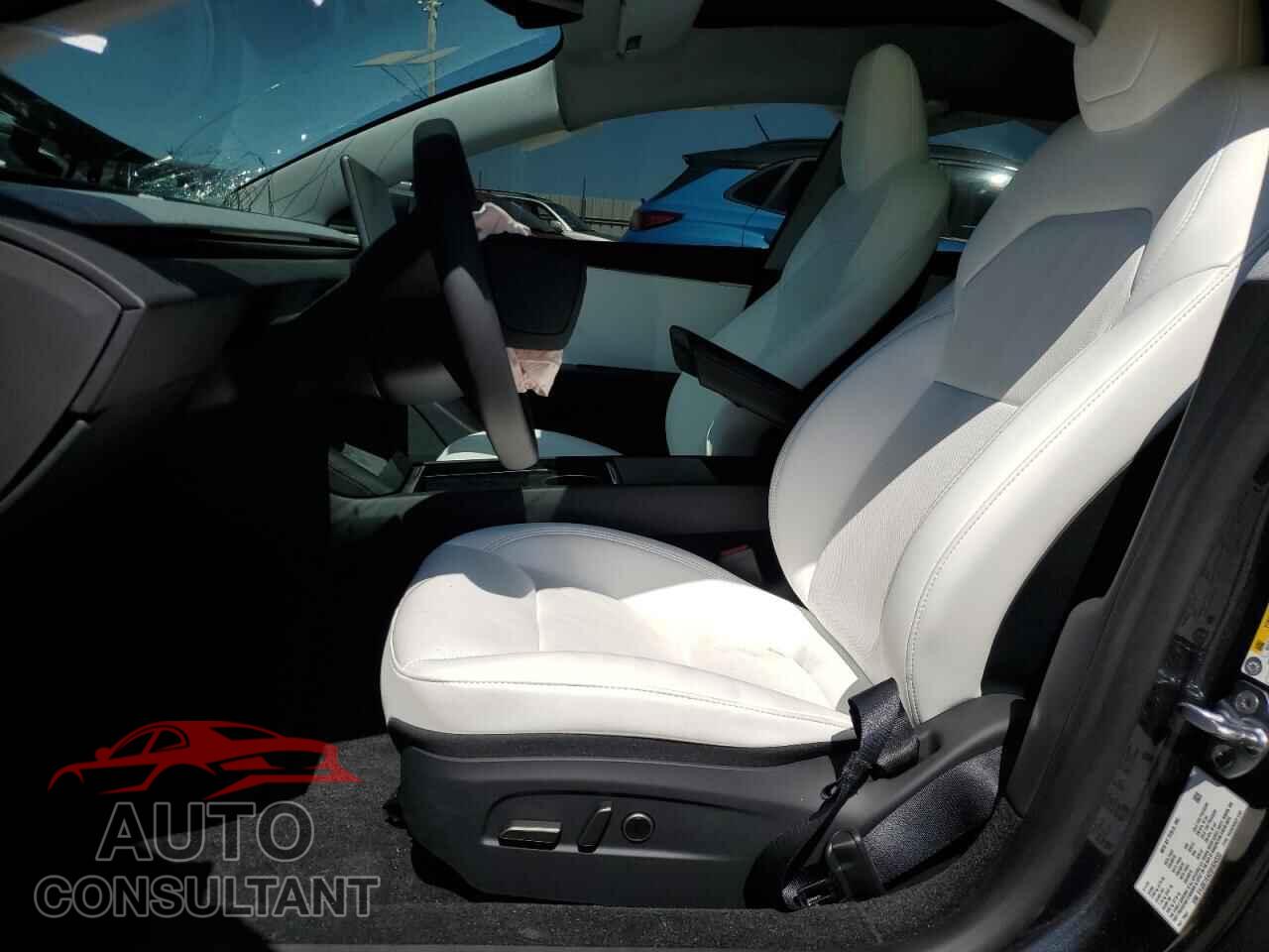 TESLA MODEL 3 2025 - 5YJ3E1EA2SF934333