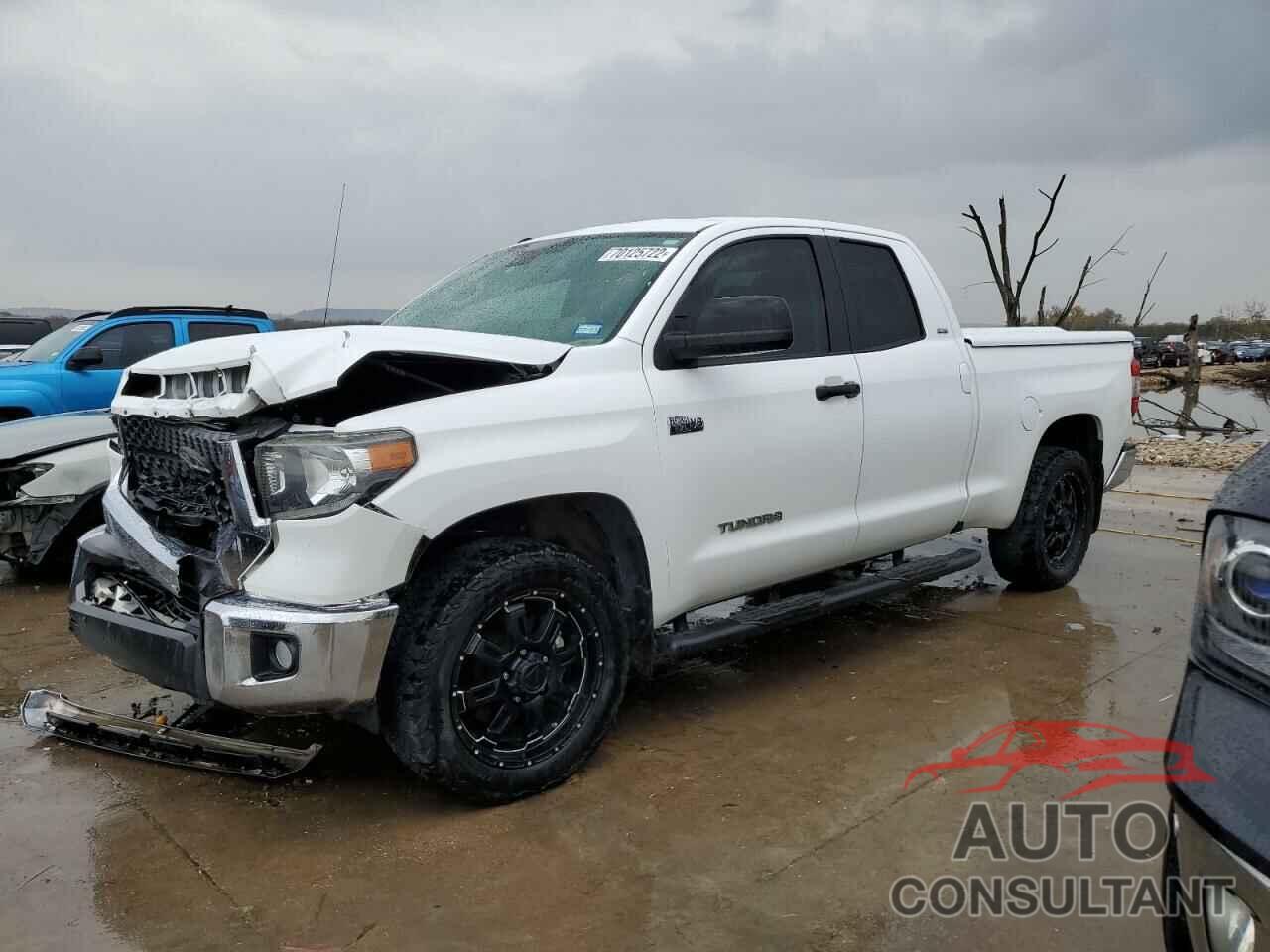 TOYOTA TUNDRA 2018 - 5TFUW5F11JX743319