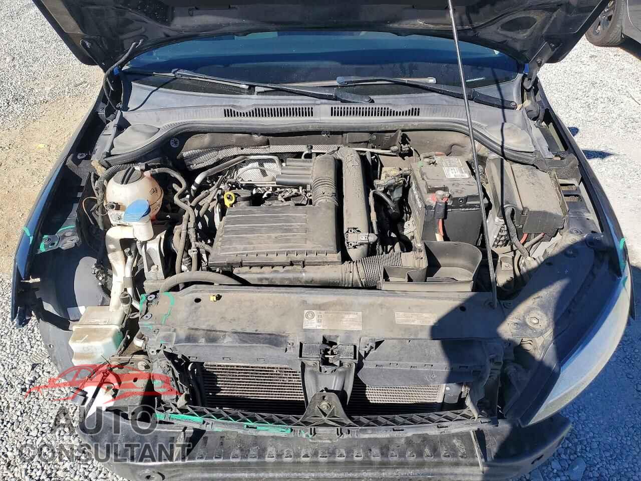 VOLKSWAGEN JETTA 2017 - 3VW2B7AJXHM323626