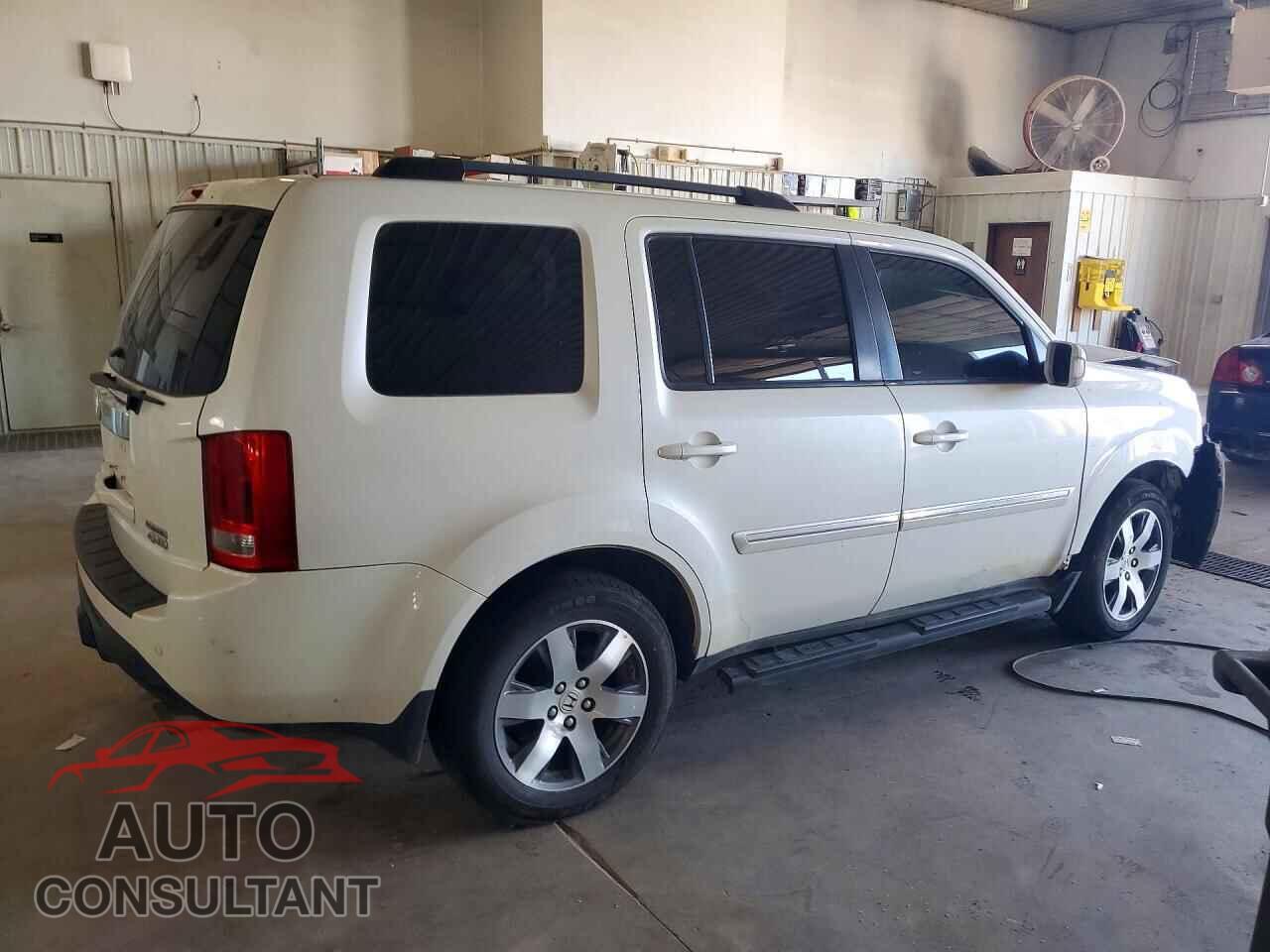 HONDA PILOT 2014 - 5FNYF4H91EB045355