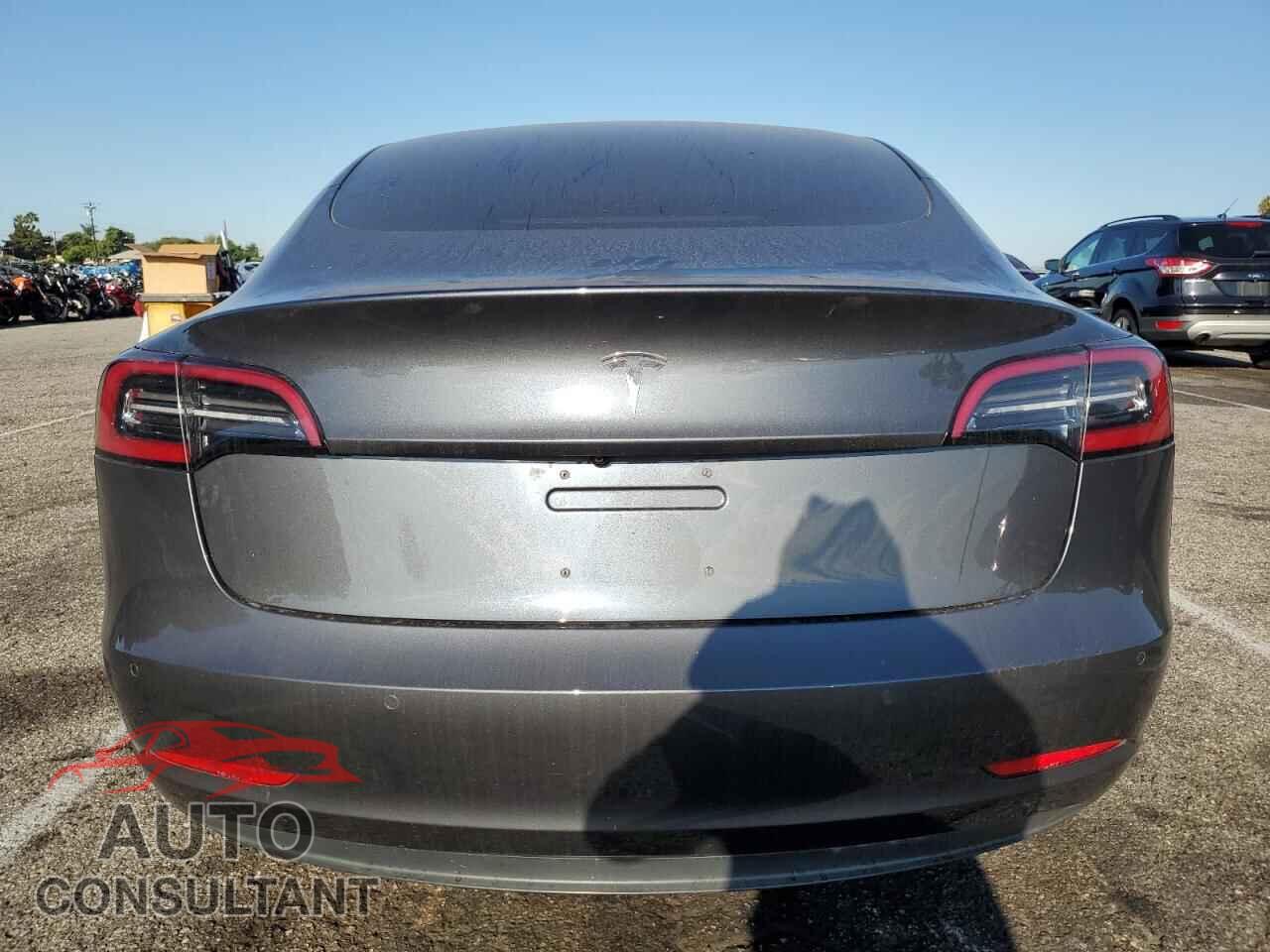 TESLA MODEL 3 2018 - 5YJ3E1EA3JF076854