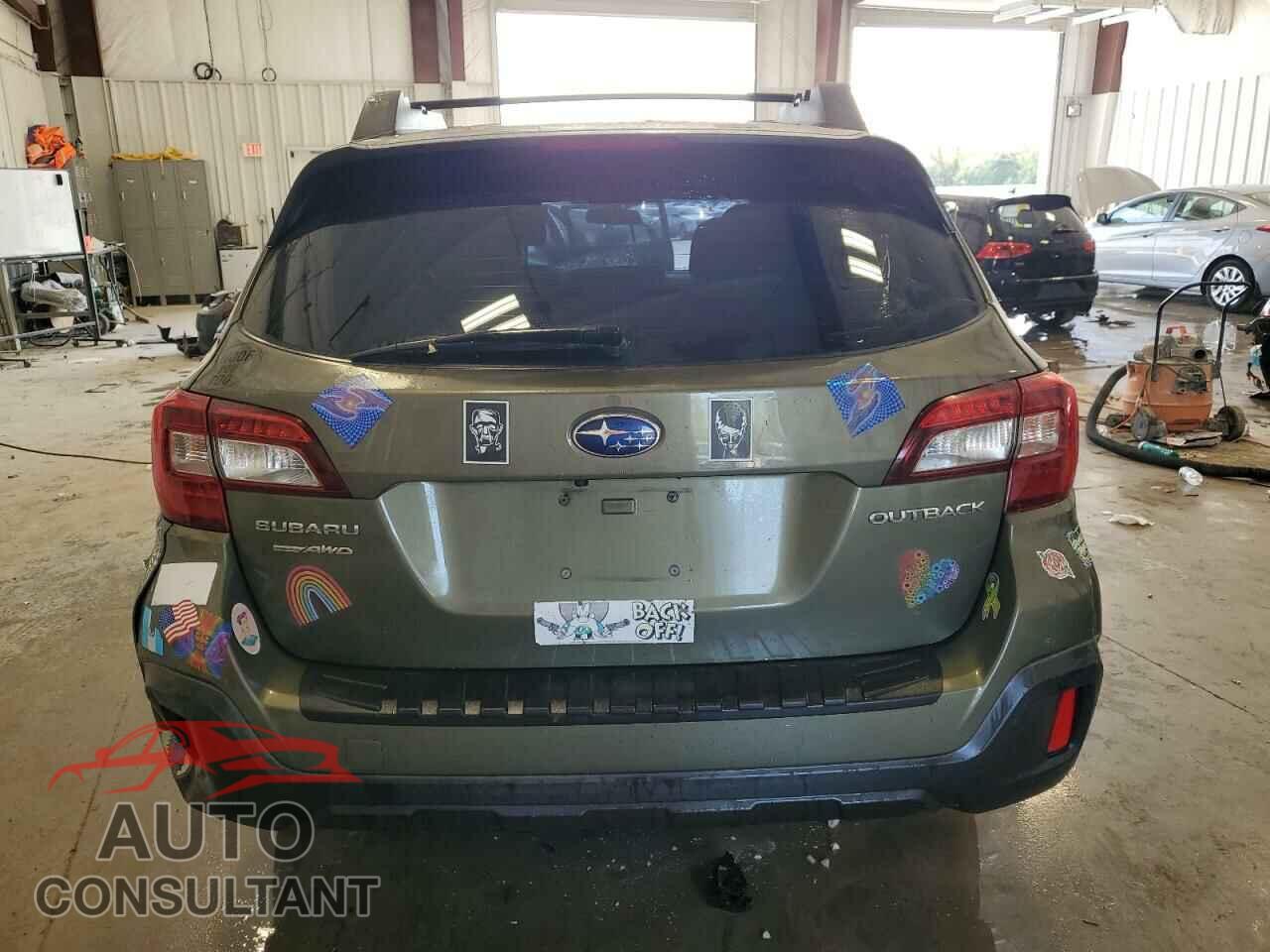 SUBARU OUTBACK 2018 - 4S4BSAACXJ3341127