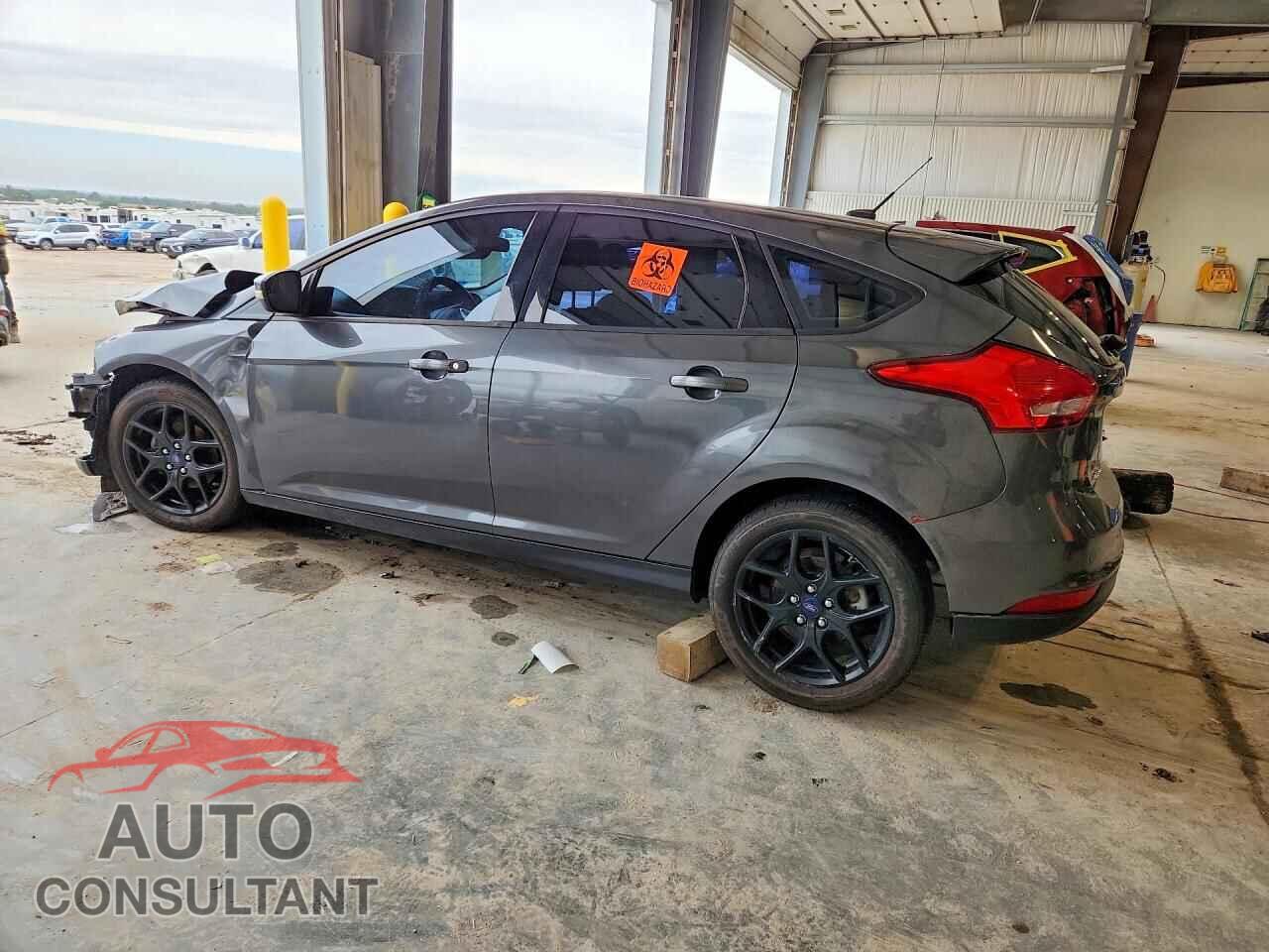 FORD FOCUS 2016 - 1FADP3K22GL347423