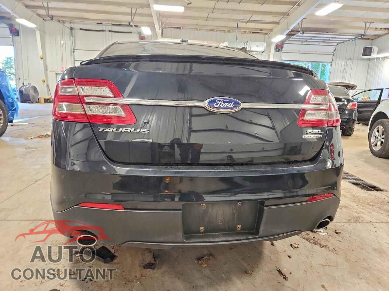 FORD TAURUS 2014 - 1FAHP2E89EG109019
