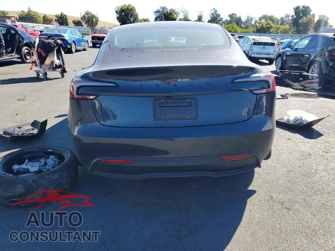 TESLA MODEL 3 2026 - 5YJ3E1EA5TF160886