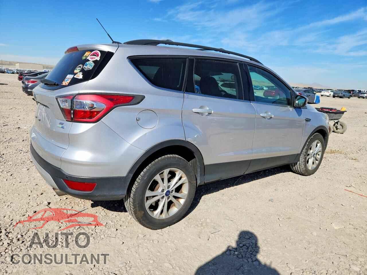 FORD ESCAPE 2017 - 1FMCU9GD3HUB45547