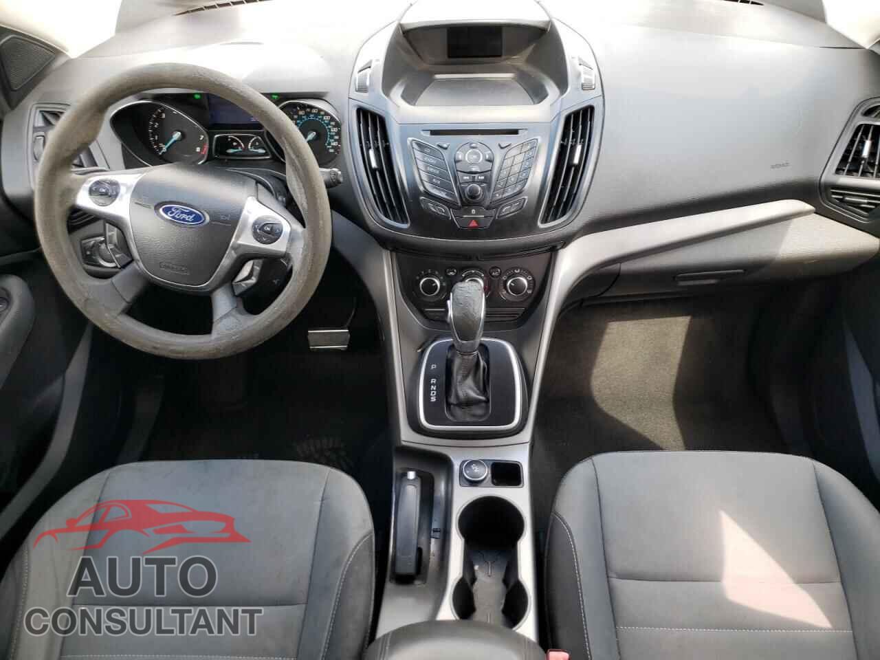 FORD ESCAPE 2013 - 1FMCU0GX1DUA76471