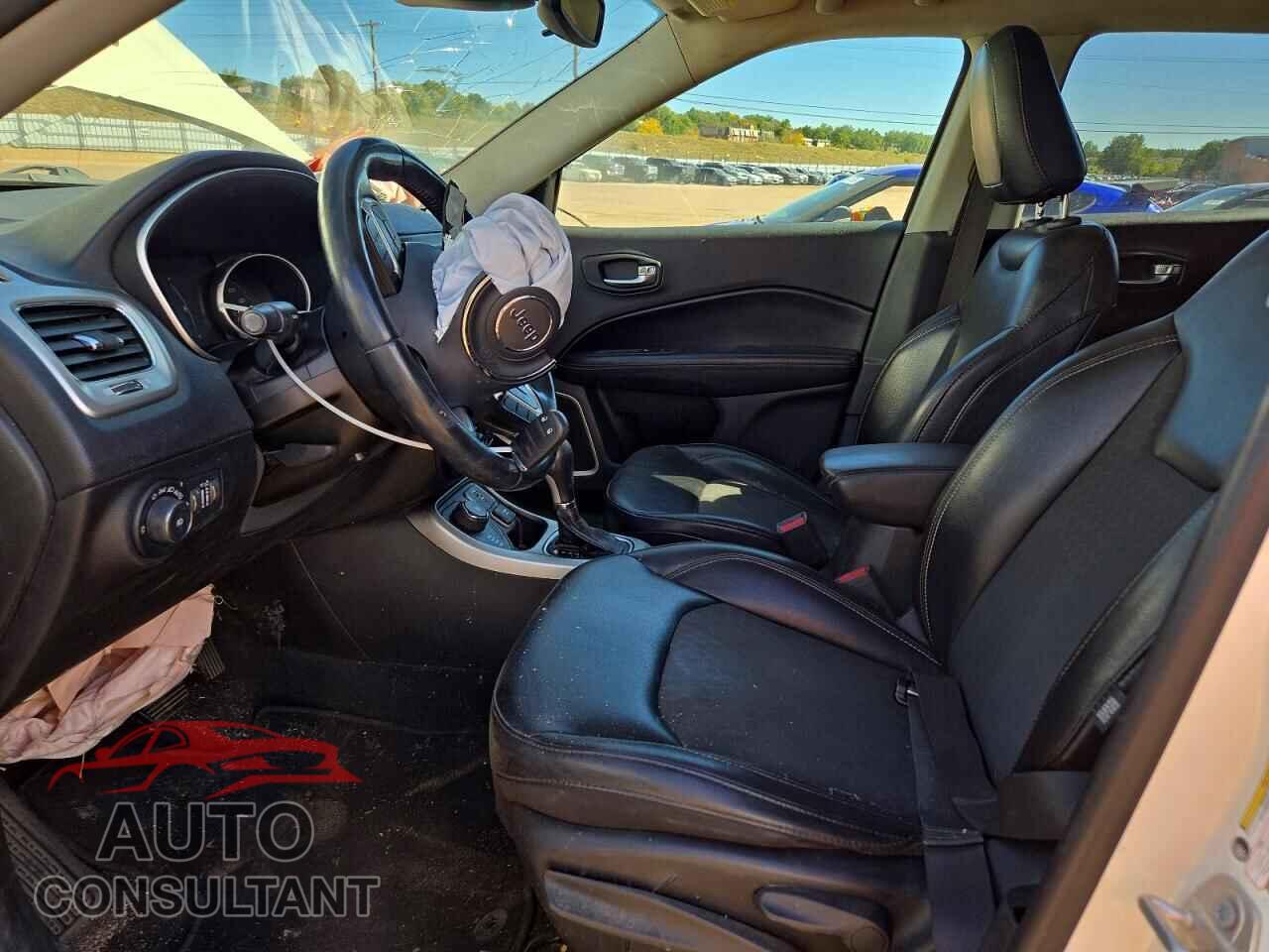 JEEP COMPASS 2019 - 3C4NJDBB4KT597068