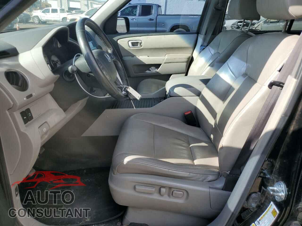 HONDA PILOT 2011 - 5FNYF4H97BB046862