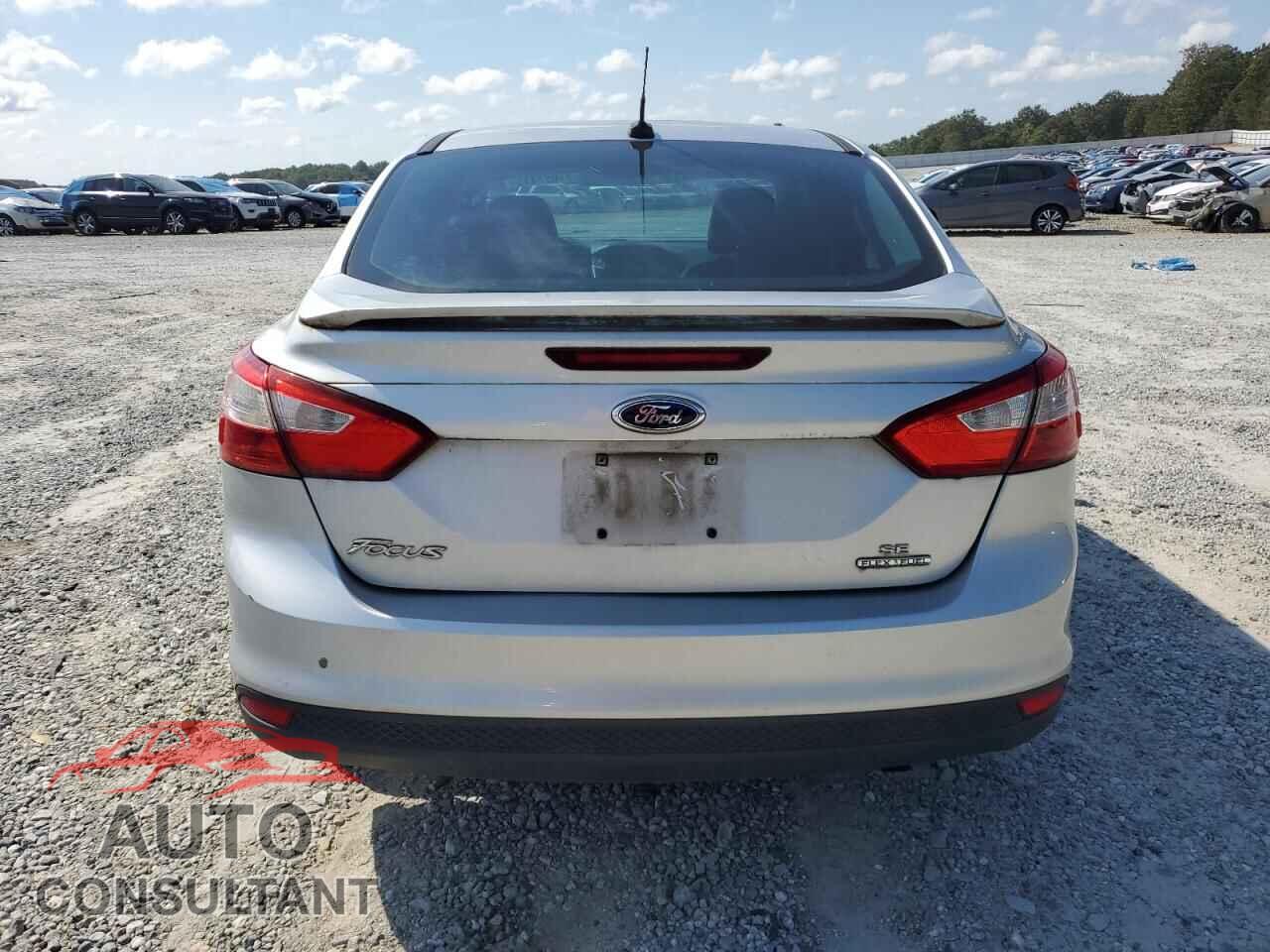FORD FOCUS 2013 - 1FADP3F22DL330904