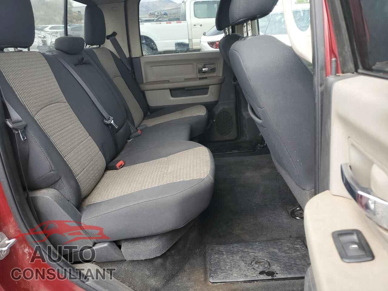 DODGE RAM 1500 2012 - 1C6RD7LT0CS188772