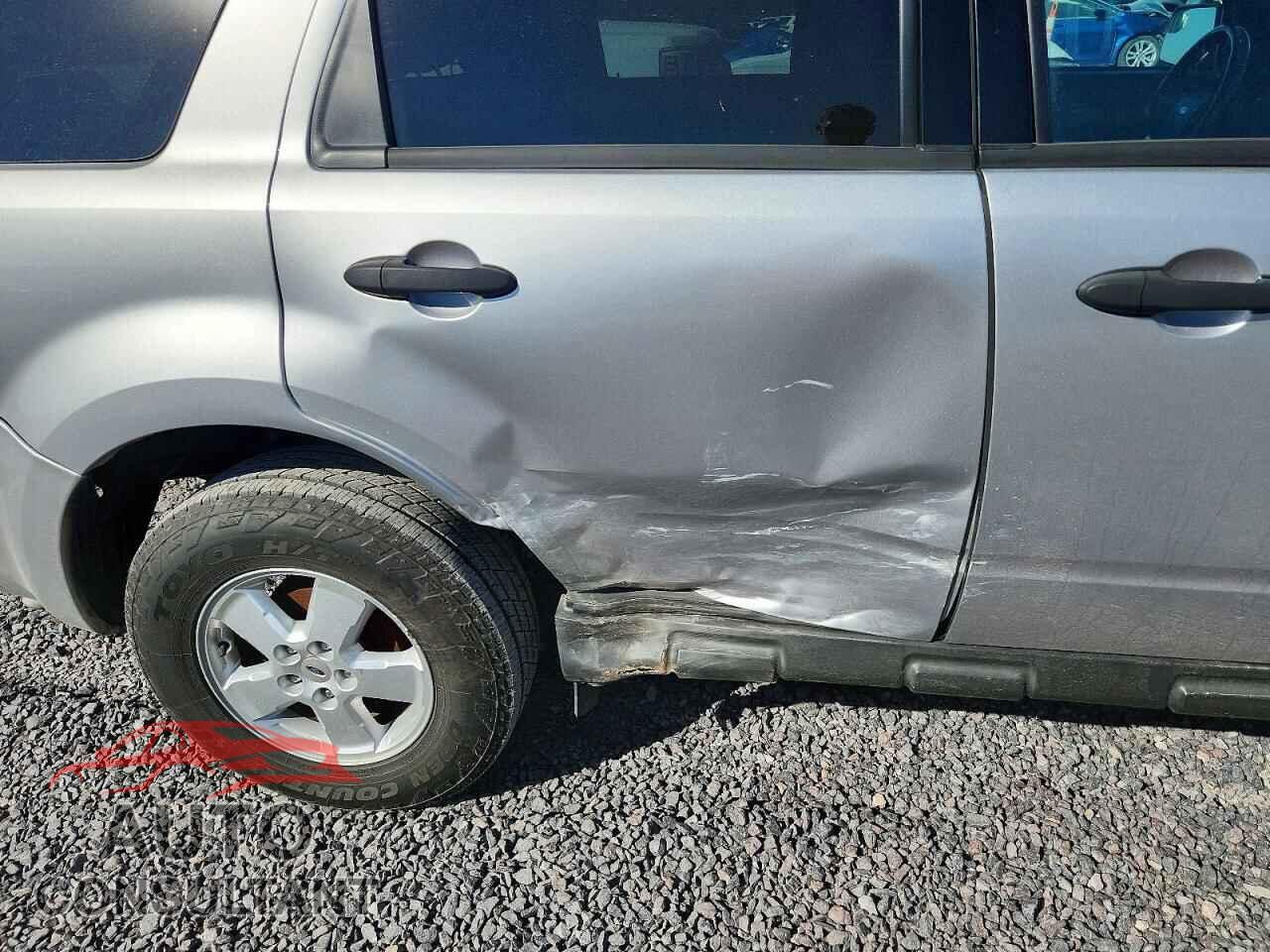 FORD ESCAPE 2010 - 1FMCU9D77AKB95187