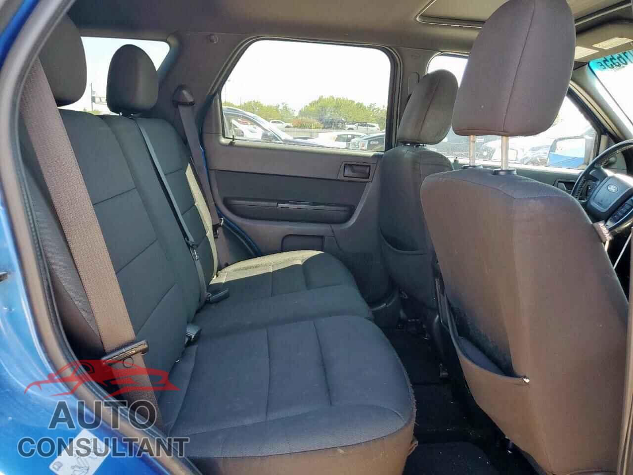 FORD ESCAPE 2011 - 1FMCU0D71BKA92571