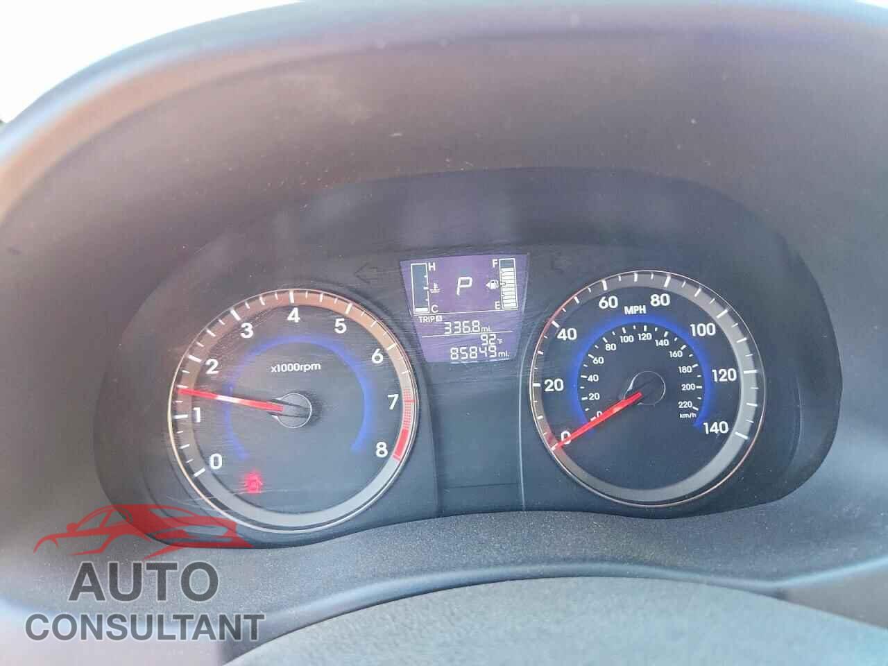 HYUNDAI ACCENT 2016 - KMHCT4AE6GU092753