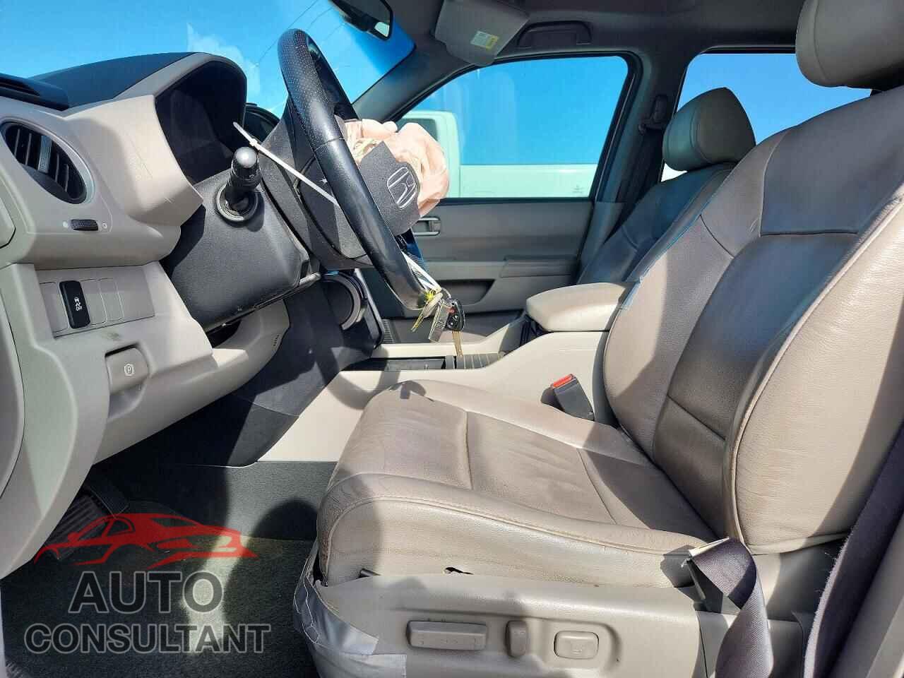 HONDA PILOT 2014 - 5FNYF3H56EB013752