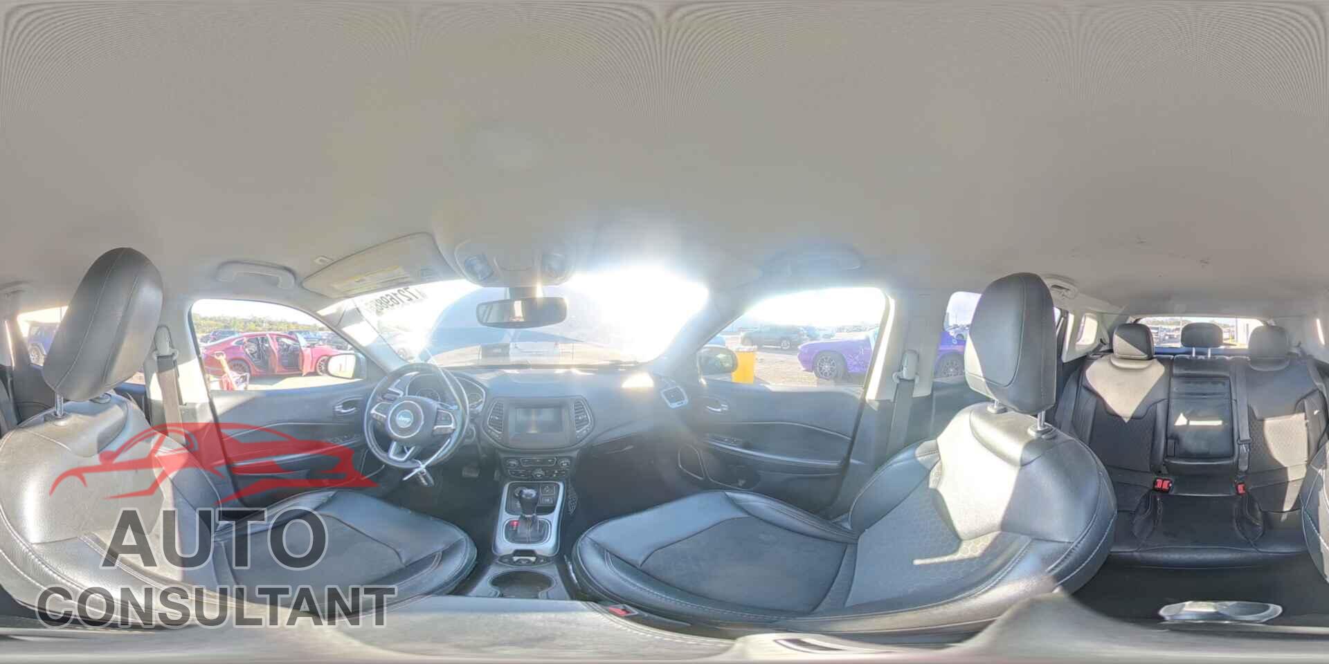 JEEP COMPASS 2018 - 3C4NJDBB7JT401235