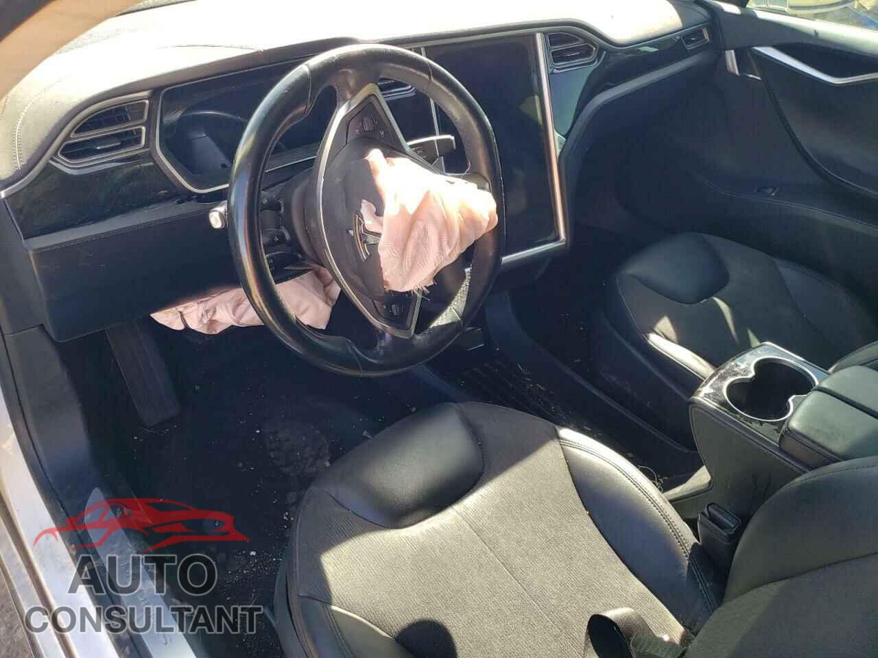 TESLA MODEL S 2016 - 5YJSA1E16GF132768
