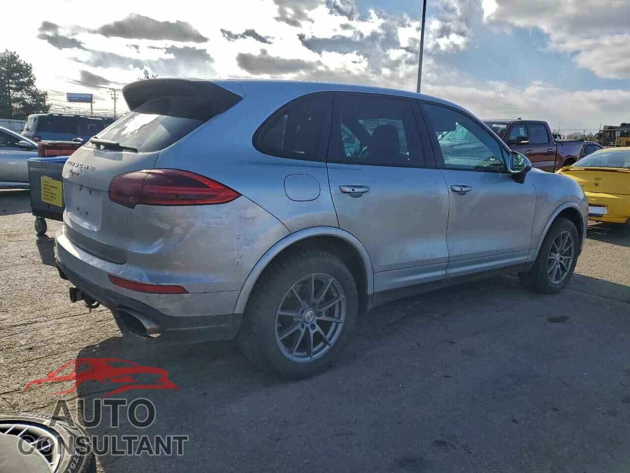 PORSCHE CAYENNE 2017 - WP1AA2A24HKA85453