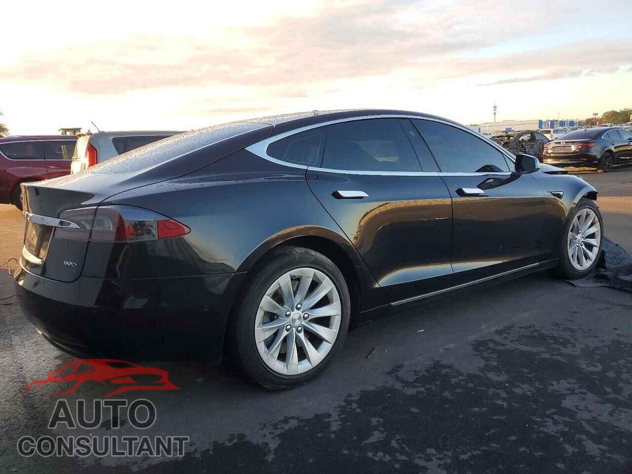 TESLA MODEL S 2017 - 5YJSA1E27HF190771