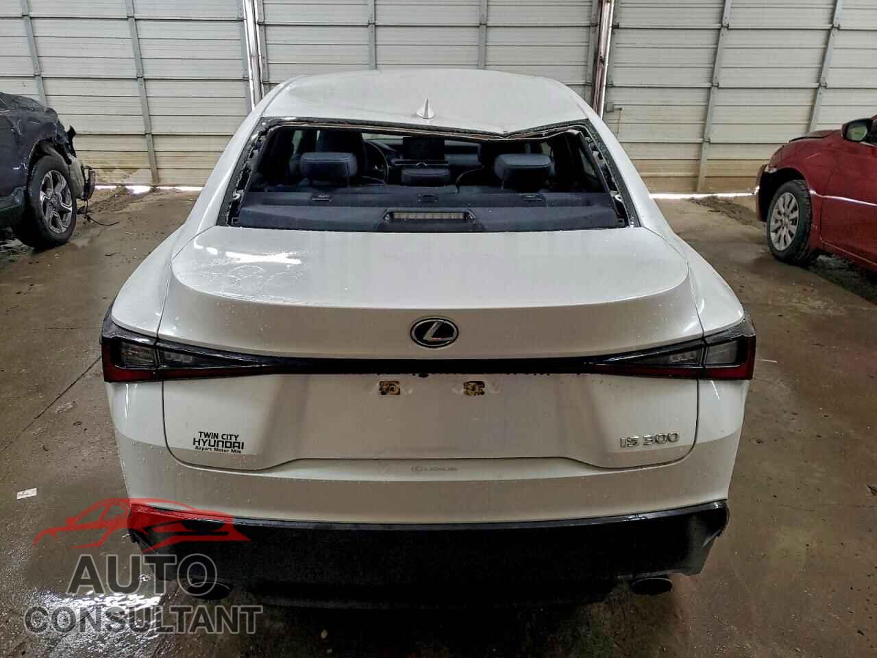 LEXUS IS 2021 - JTHAA1D24M5109149